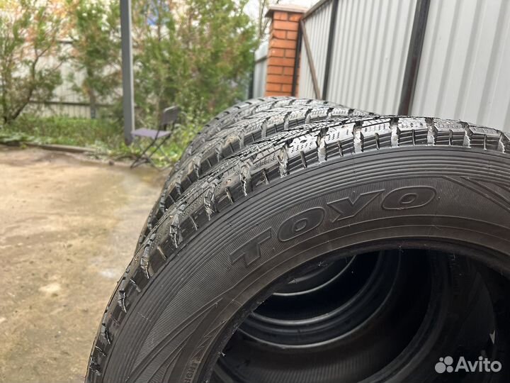 Toyo Open Country I/T 275/60 R20 115T