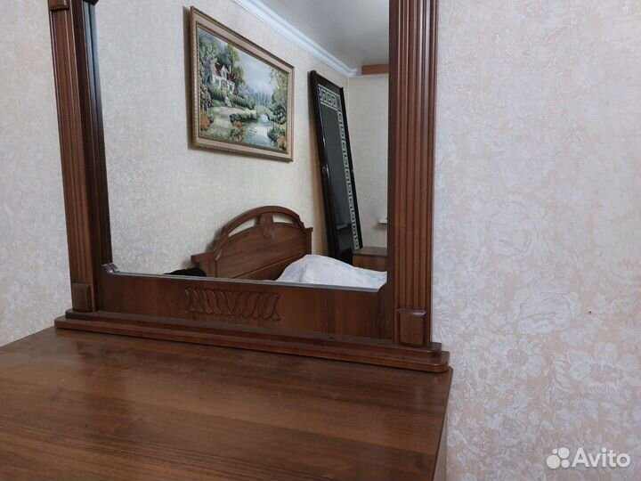 Спальный гарнитур бу