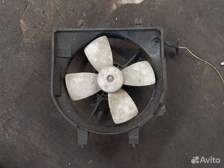 Вентилятор радиатора Mazda Demio 1996-2002