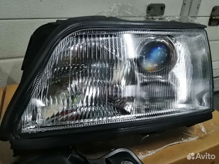 Фары передние Audi A6 C4 новые Depo