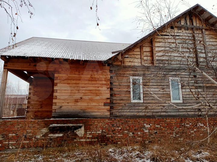 Коттедж 220 м² на участке 15 сот.