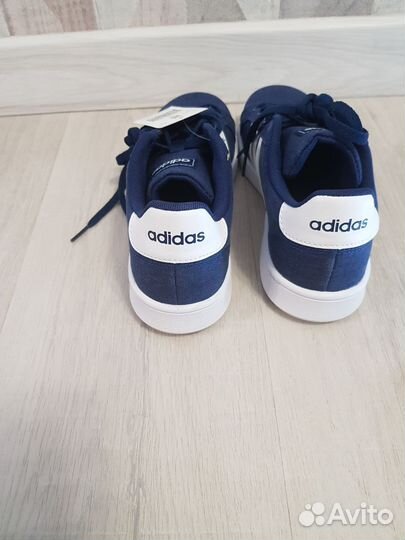 Кеды adidas оригинал р. 36 и 36,5 новые