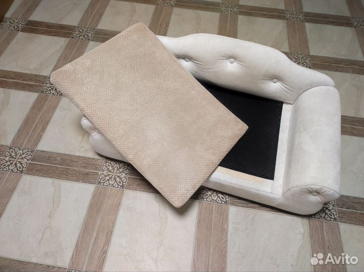 Диван для животных