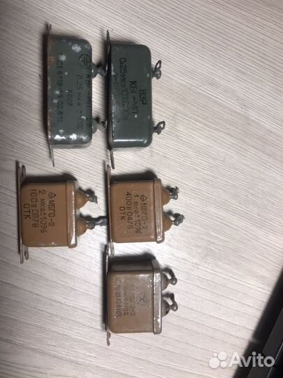 Конденсаторы, тумблеры, резисторы