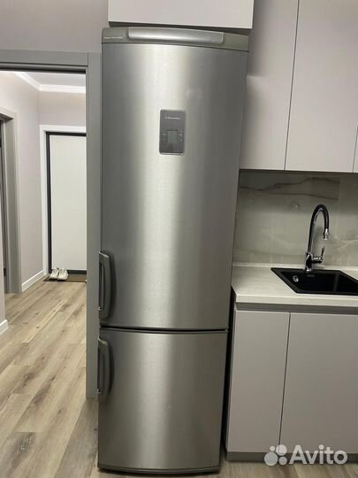 Холодильник бу