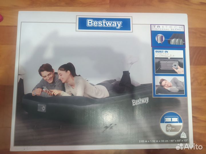 Надувной матрас двухспальный с насосом Bestway