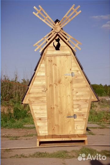 Уличный туалет деревянный DRE448