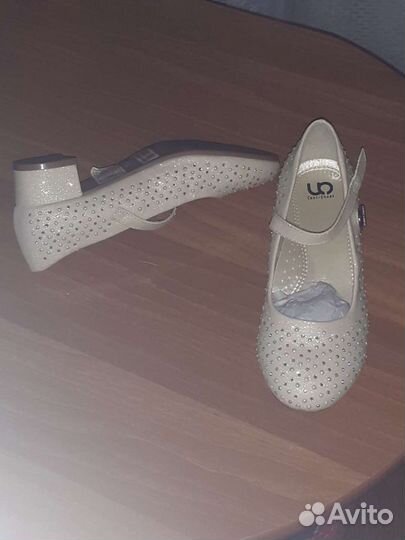 Туфли для девочки 23 размер