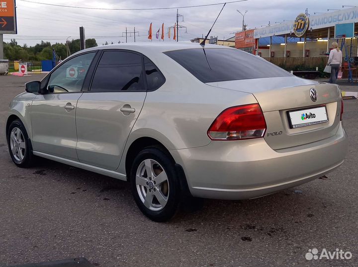 Volkswagen Polo 1.6 AT, 2013, 123 900 км