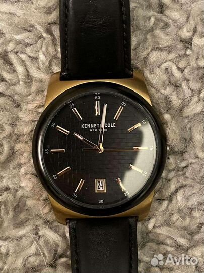 Kenneth cole часы