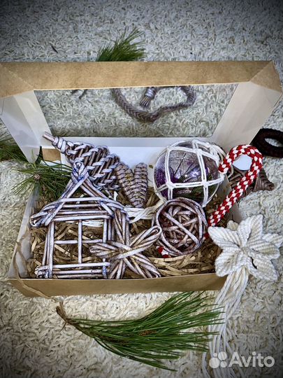 Новогодние игрушки ручной работы