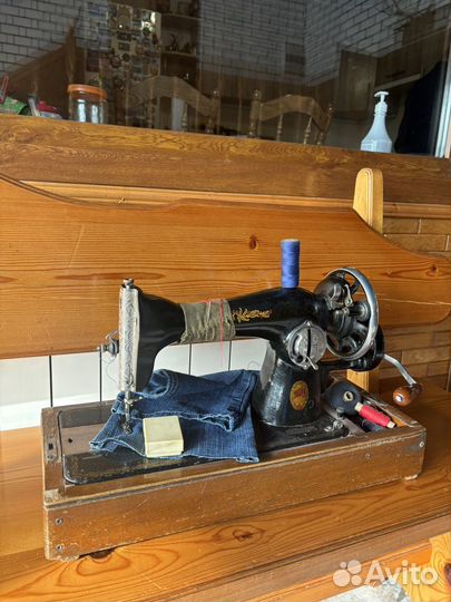 Швейная машинка