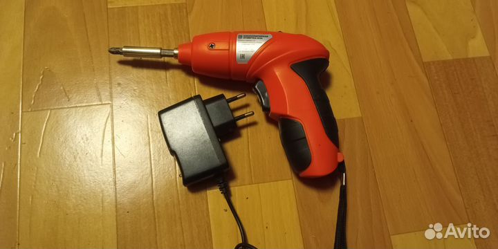 Аккумуляторная отвертка n13