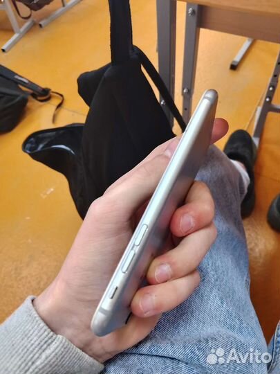 iPhone 6S, 32 ГБ