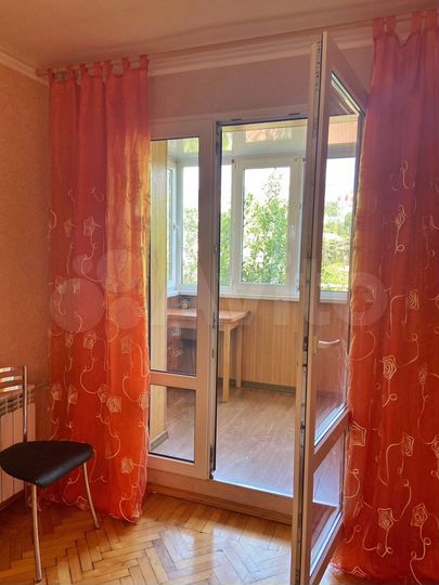 2-к. квартира, 50 м², 2/4 эт.