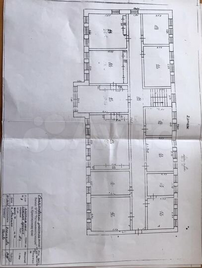 Здание, 1011.9 м²