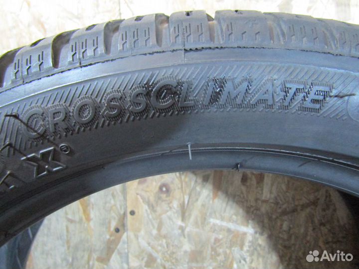 Michelin CrossClimate 225/40 R18