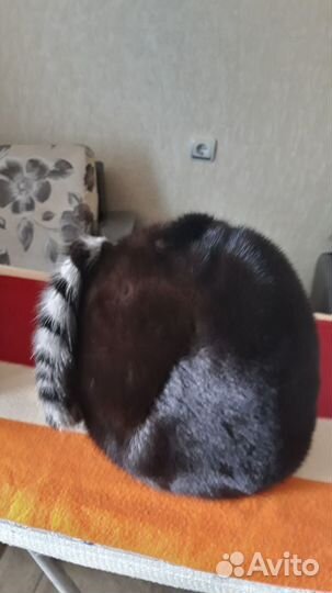 Меховые шапки