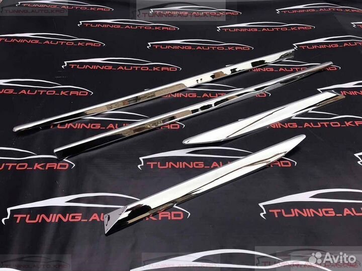 Молдинги дверей Lexus LX 570 V2560