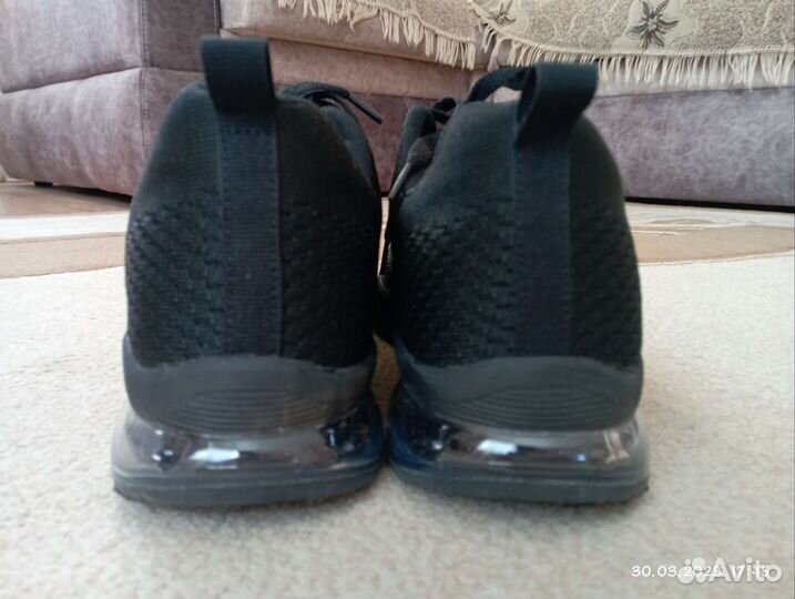 Кроссовки мужские 43 размера
