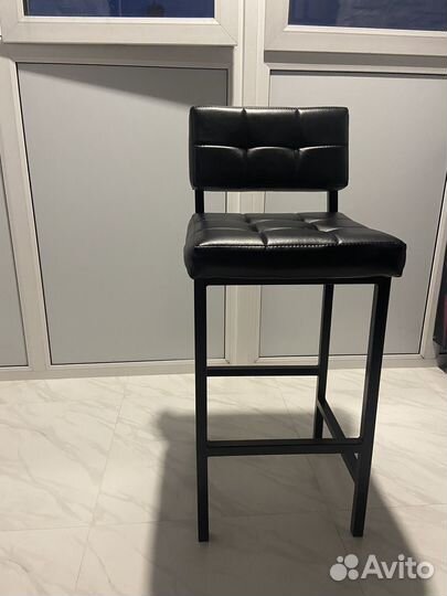 Барный стул