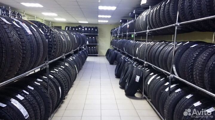 Bridgestone Blizzak Revo GZ 215/55 R16