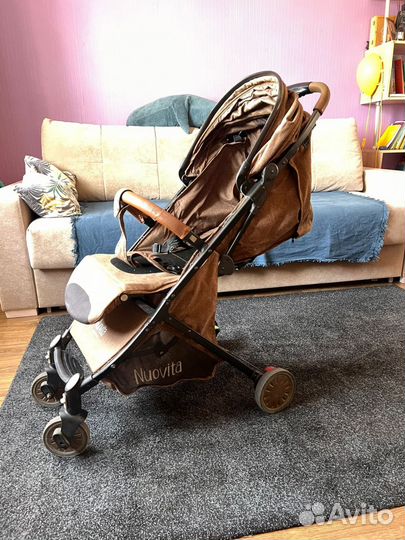 Прогулочная коляска