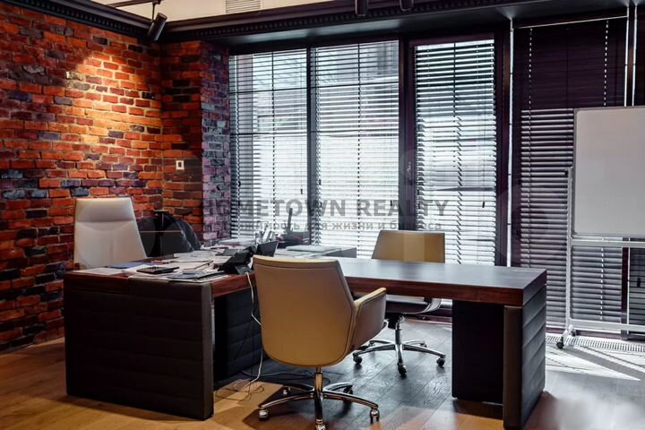 Здание 2 этажа с арендатором - 798.7 м²