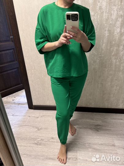 Костюм женский