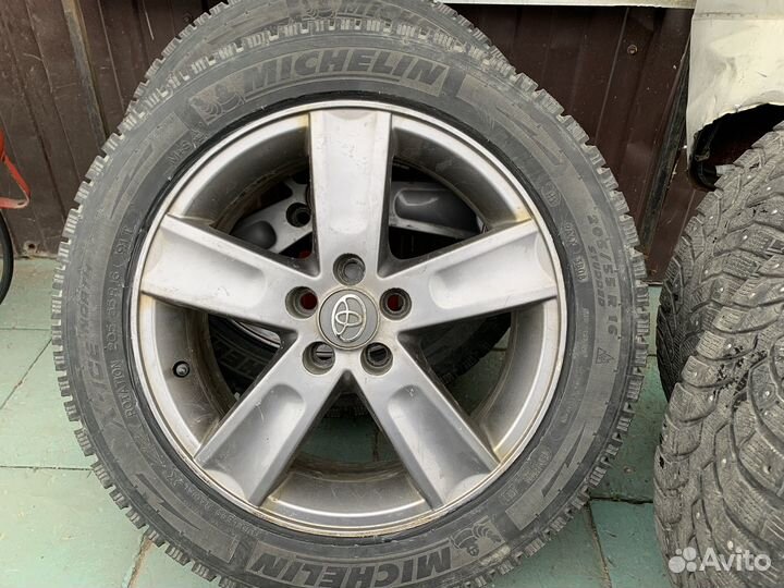 Оригинальные тойота диски на зиме