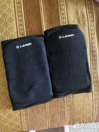 Наколенники