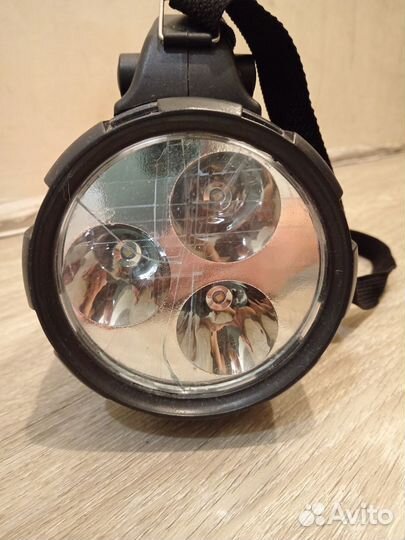 Фонарь светодиодный аккумуляторный