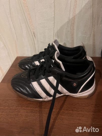 Кроссовки adidas детские 28