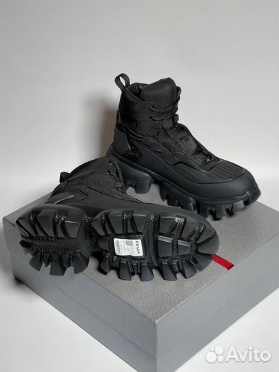 Ботинки Prada