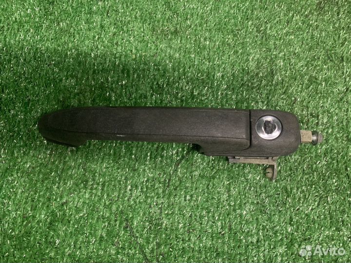 Наружная ручка двери правая Лада