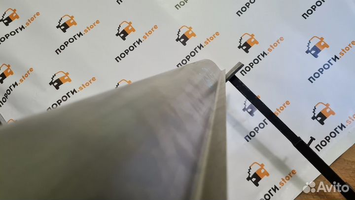 Ремонтный порог правый Toyota HiAce