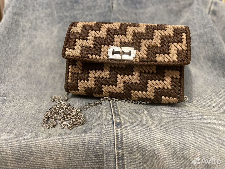 Сумка на канве ручной работы