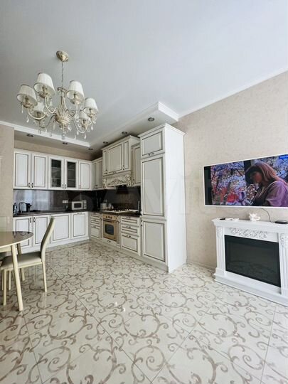 2-к. квартира, 78 м², 2/5 эт.