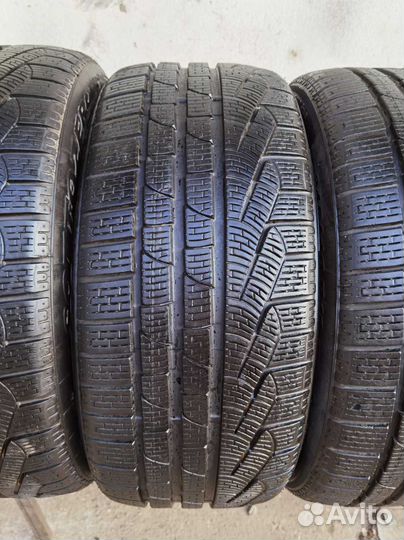 Pirelli Winter Sottozero 210 245/40 R18 108W