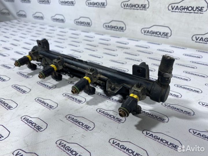 Рампа топливная Skoda Fabia 1.4 BXW 2009