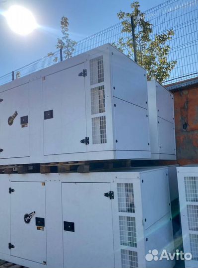 Дизельный генератор 22 кВт Amp