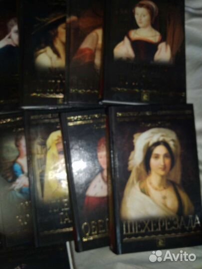 Коллекция книг(женские лики)