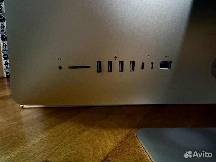 Apple iMac 21.5 4K/ 1Tb SSD/ 32 Ram/2gb Radeon Pro
