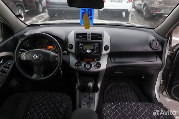 Toyota RAV4 2.0 AT, 2007, 252 000 км