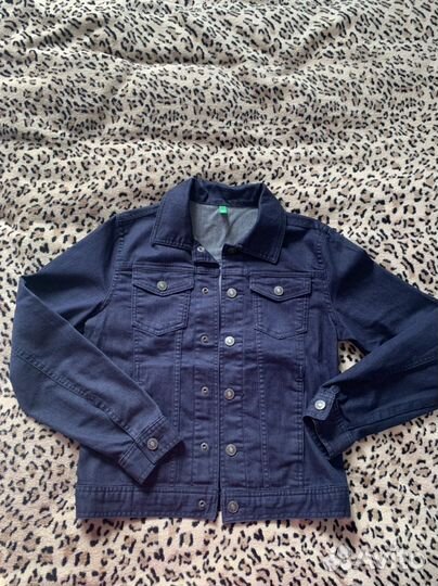 Джинсовая куртка