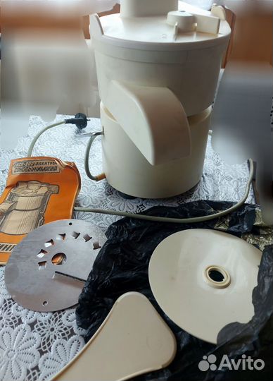 Соковыжималка росинка