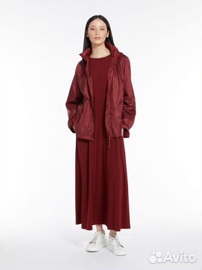 Ветровка Max Mara с лого