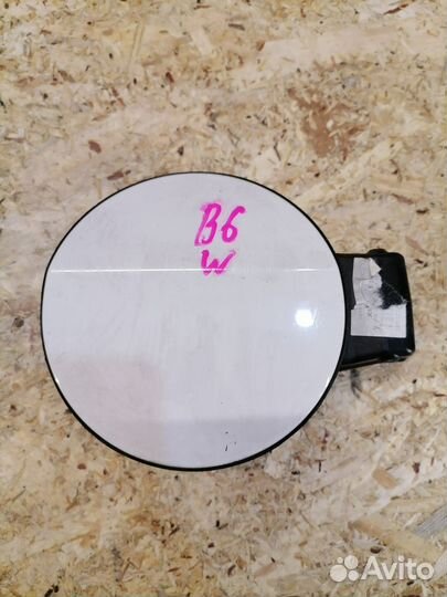 Лючок бензобака Volkswagen Passat B6