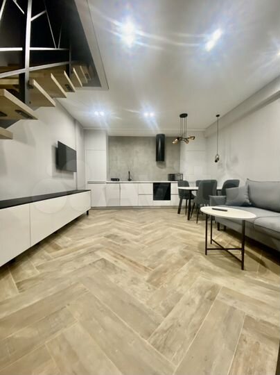 2-к. квартира, 60 м², 1/2 эт.