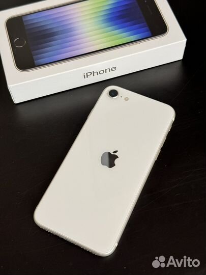 iPhone SE, 64 ГБ